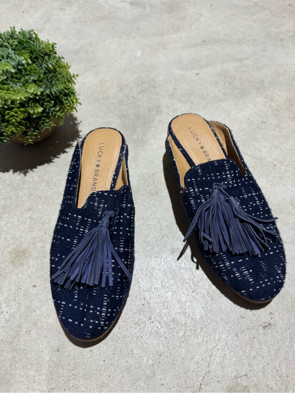 Lucky Brand Tassel Flats Mules Women Size 6 Navy Blue Woven Leather Tapestry Boh